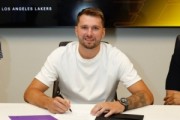 东契奇更推：非常激动能继续帮LA争冠 达成续约仅仅是个开始